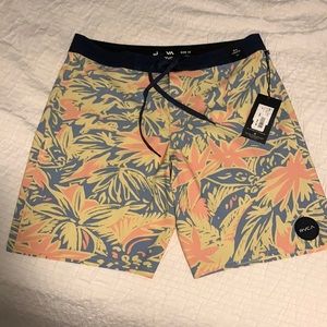TVCA men’s board shorts/ trunks